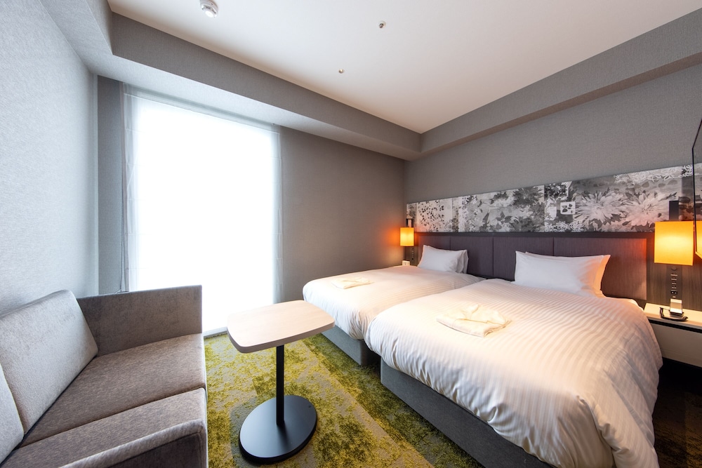 Casual, Single, Twin Beds
