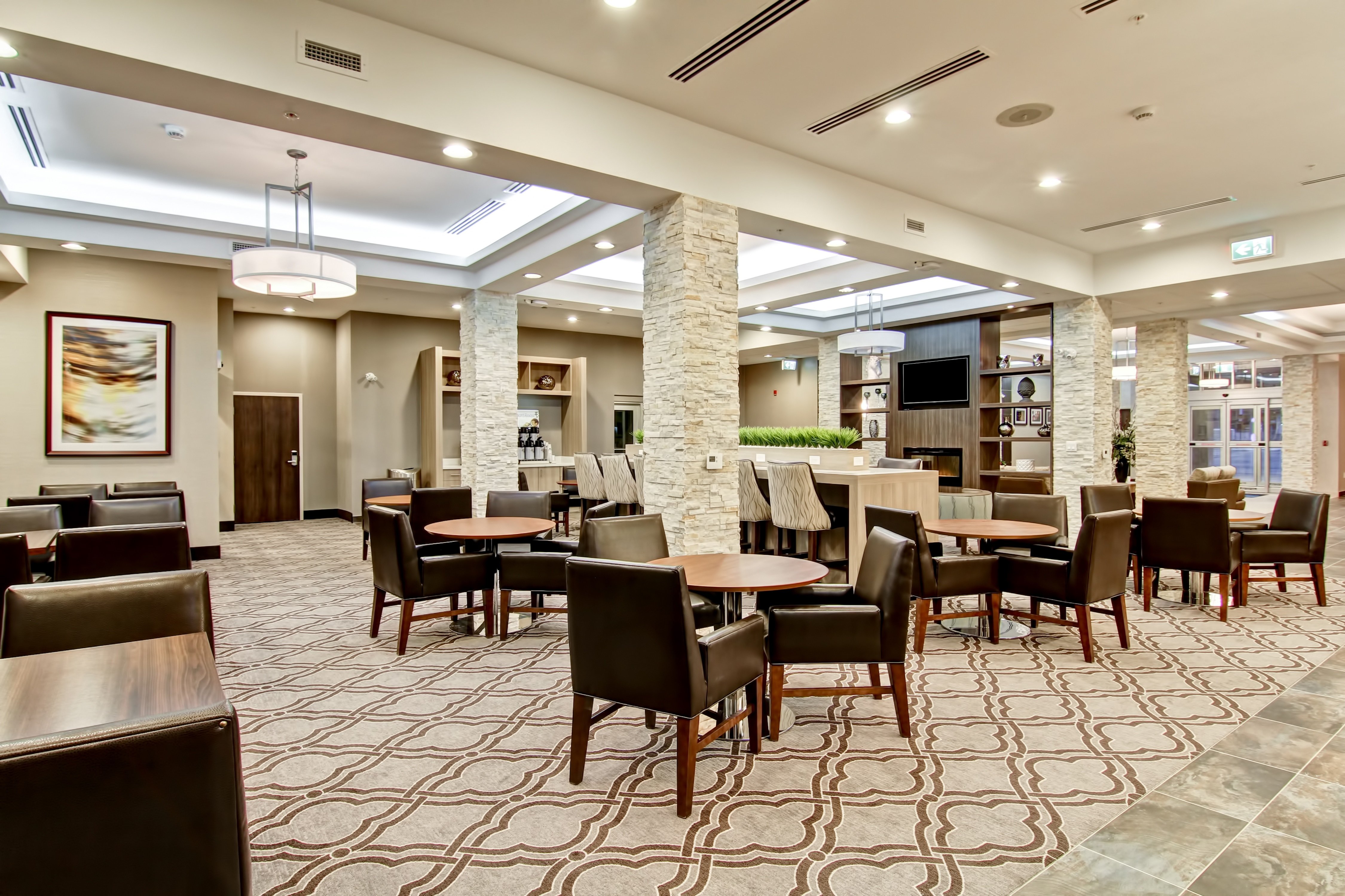 Holiday Inn Express Suites Oshawa Downtown Toronto Area 41/56