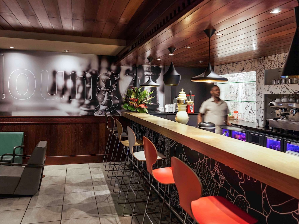 ibis Douala 46/65