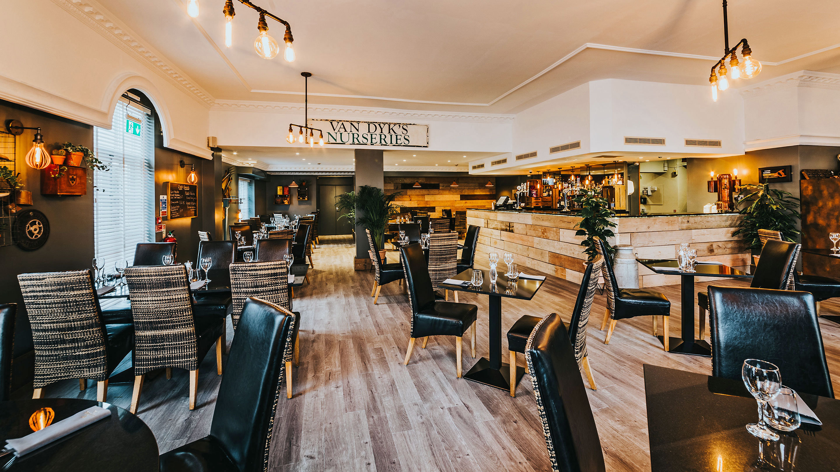 Hotel Van Dyk 19/30