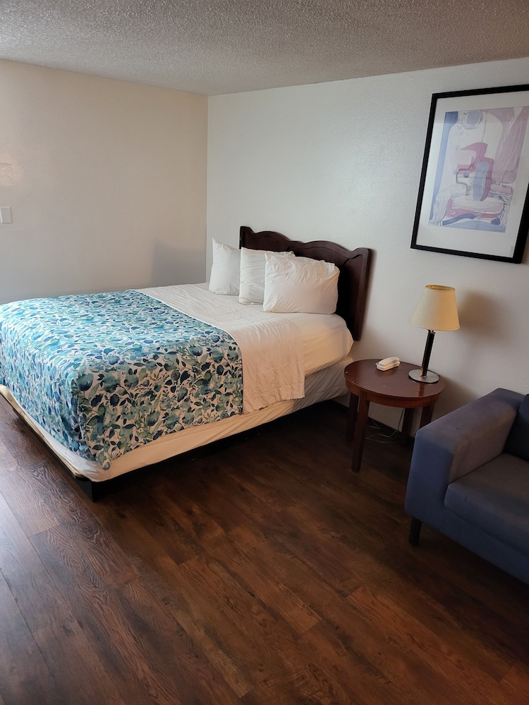 Smokey Point Motor Inn 35/69