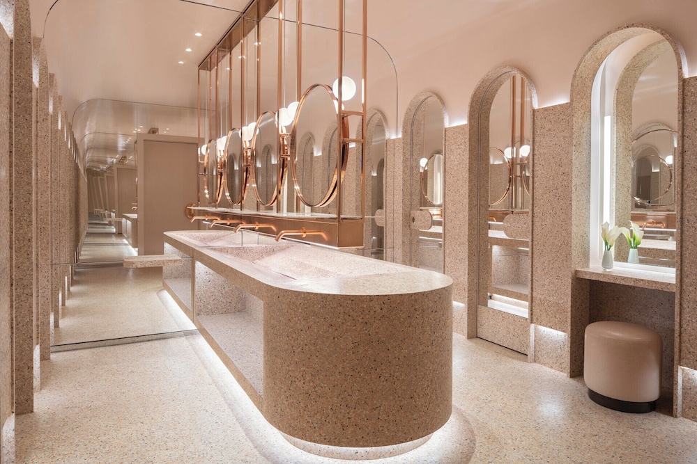 Four Seasons Hotel Montreal 35/68