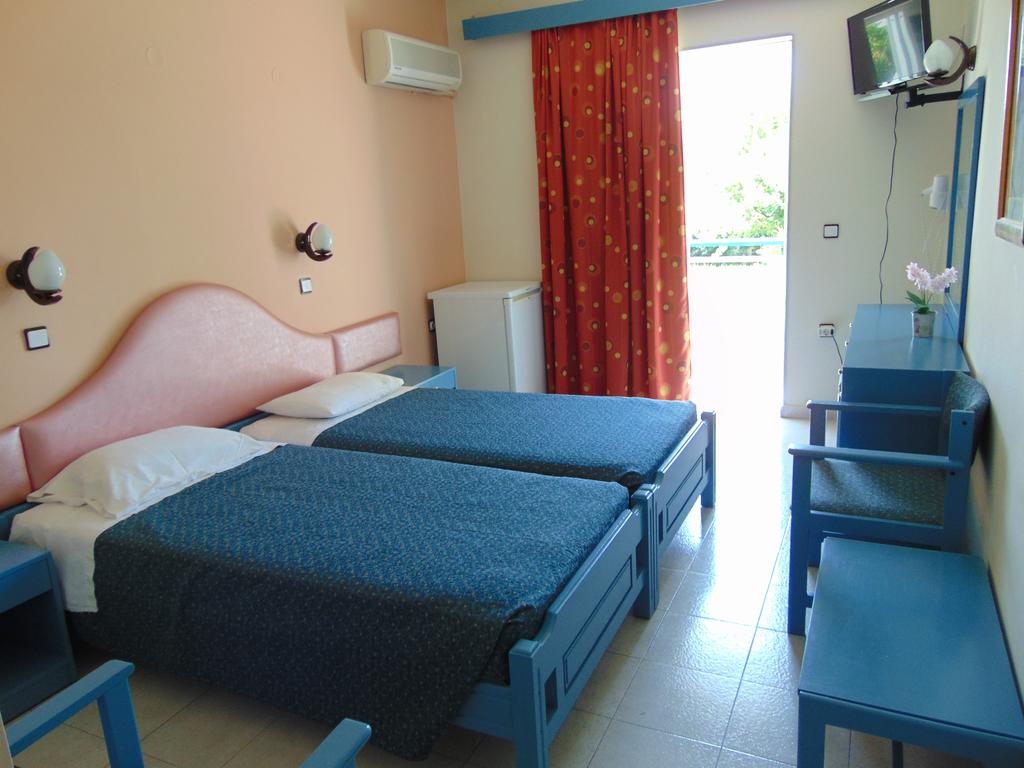 Nirvana Beach Hotel 18/62
