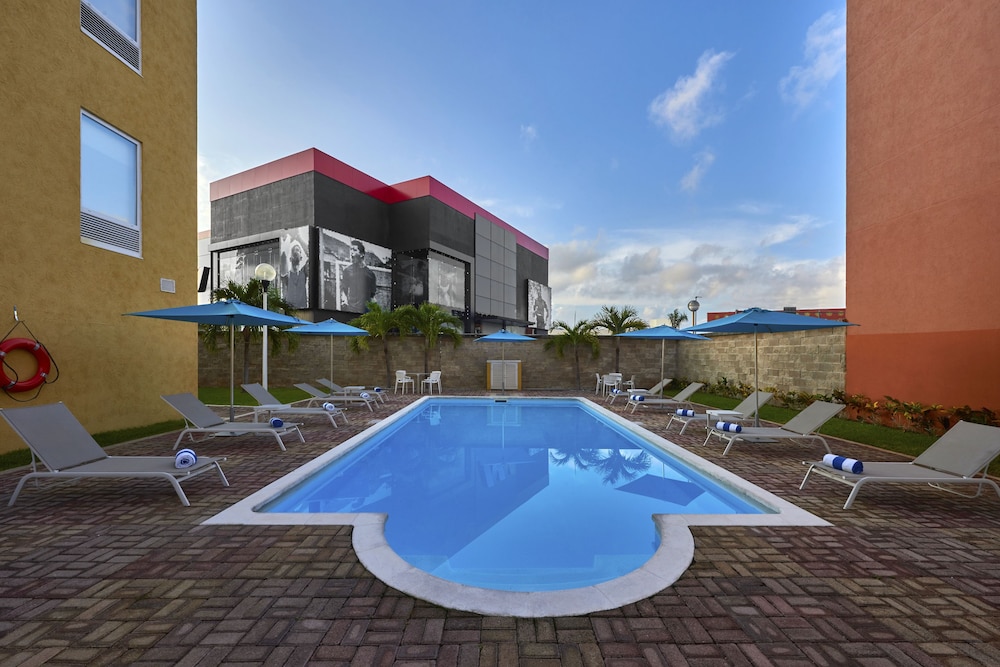 City Express Junior by Marriott Cancun in CANCUN