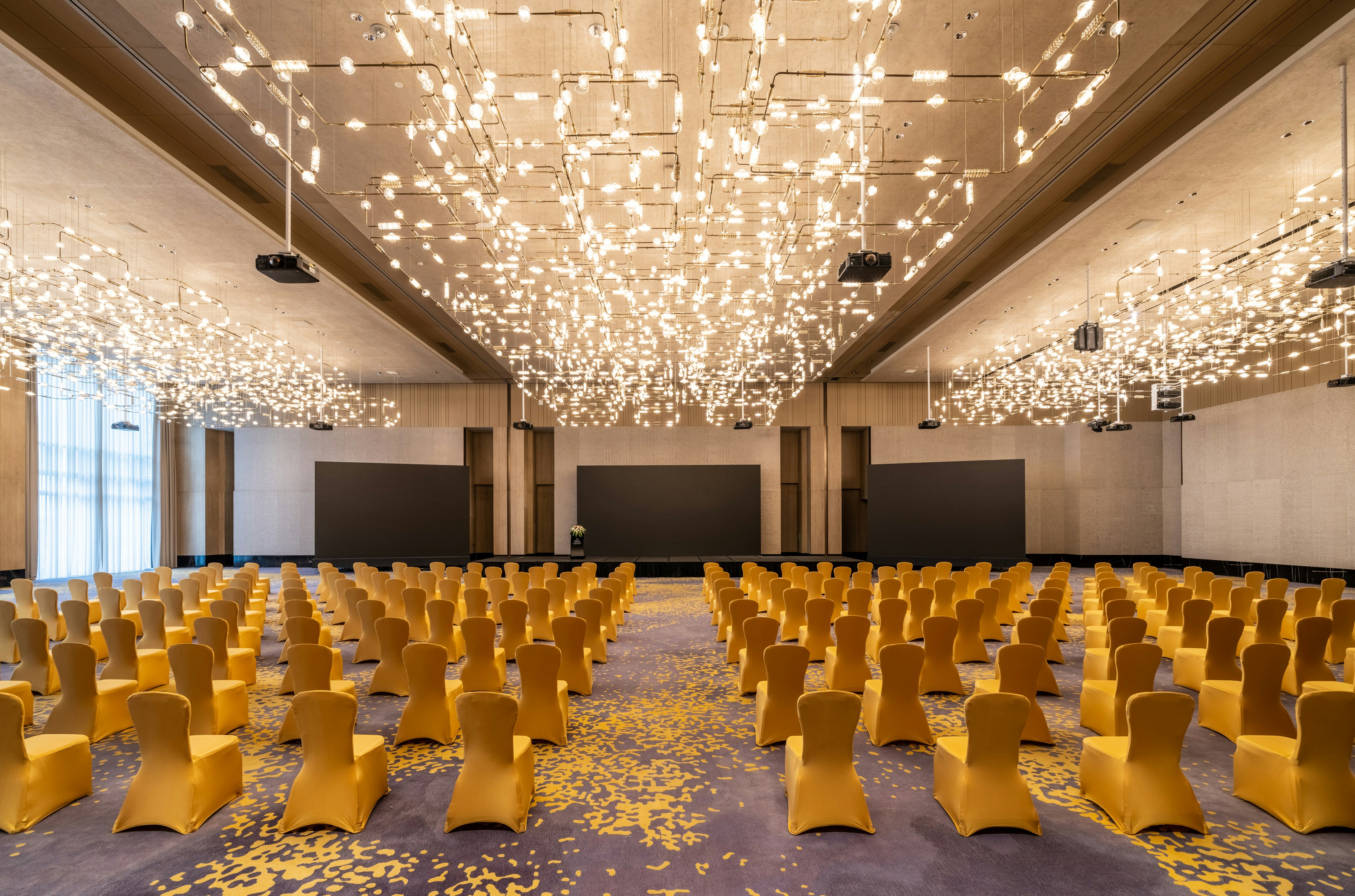 Hilton Shenzhen World Exhibition Convention Center 72/80