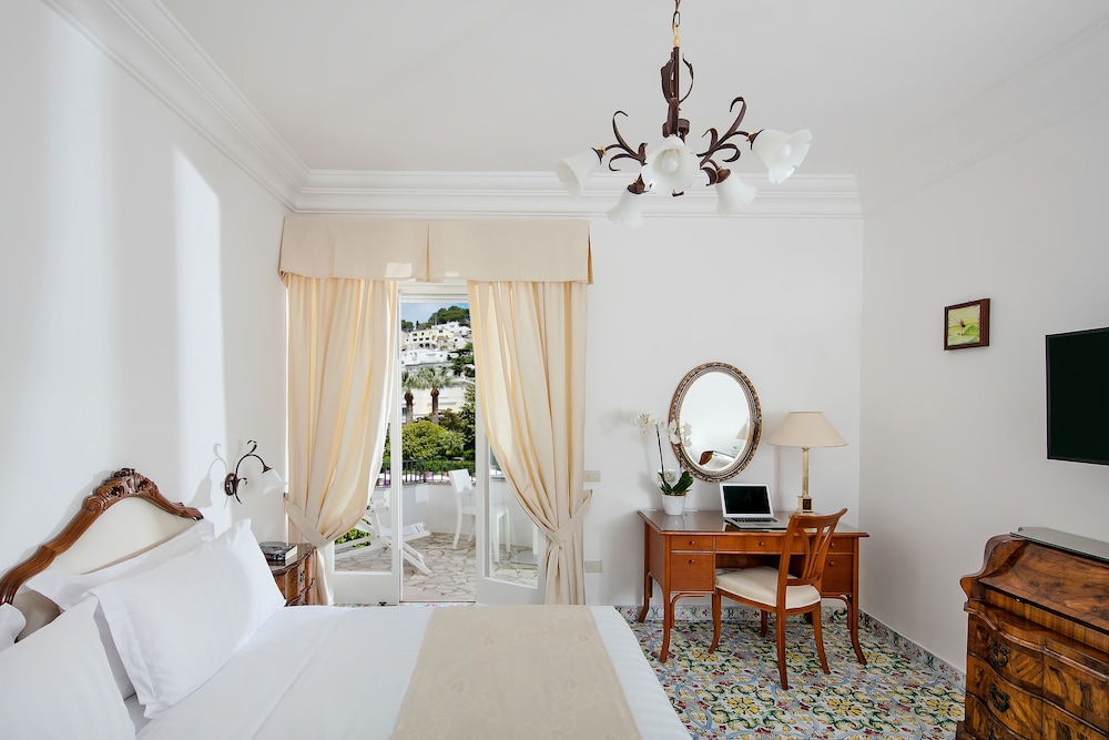Hotel Syrene Capri 49/69