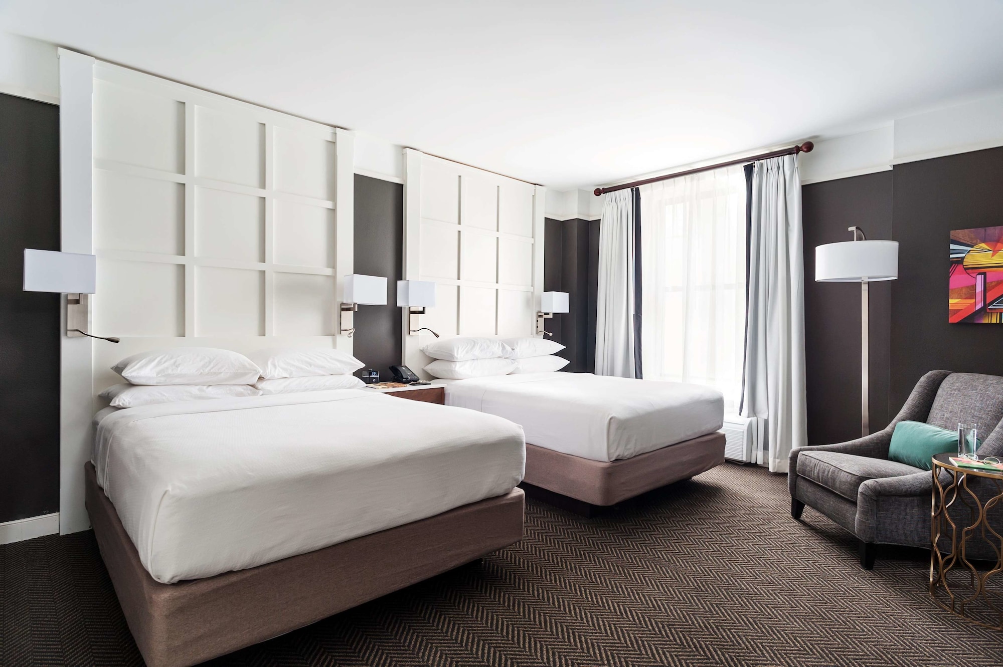 COZY, STUDIO, SUITE, 2 QUEEN BEDS