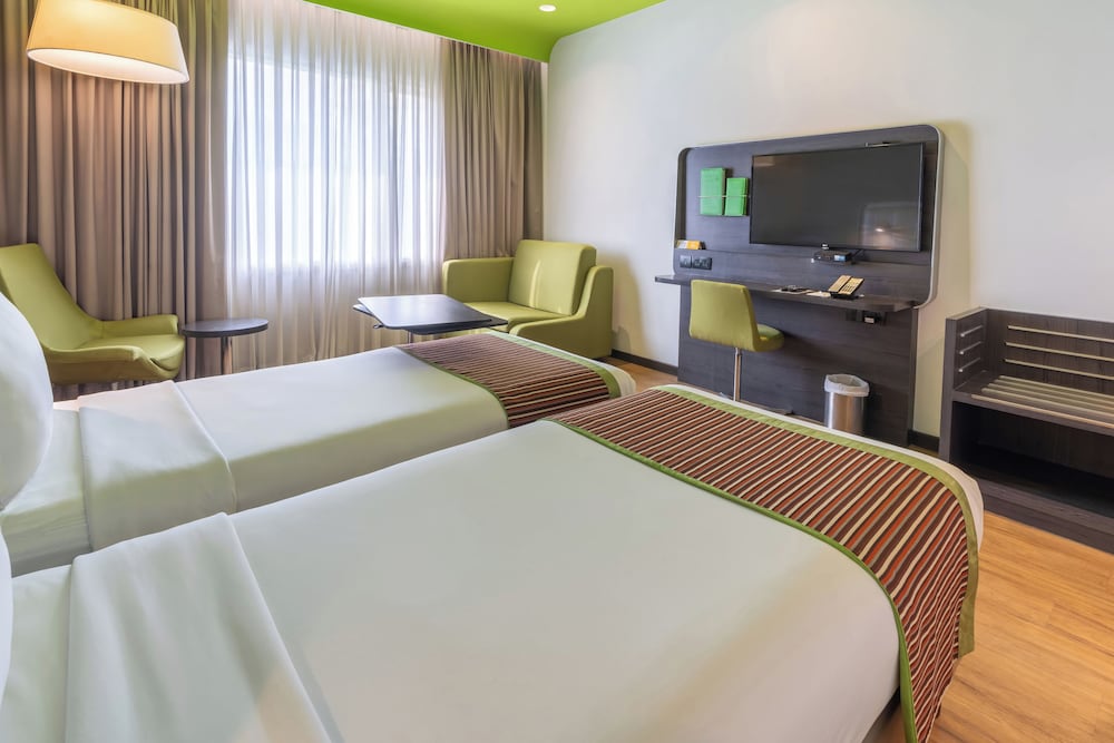 SUPERIOR ROOM
