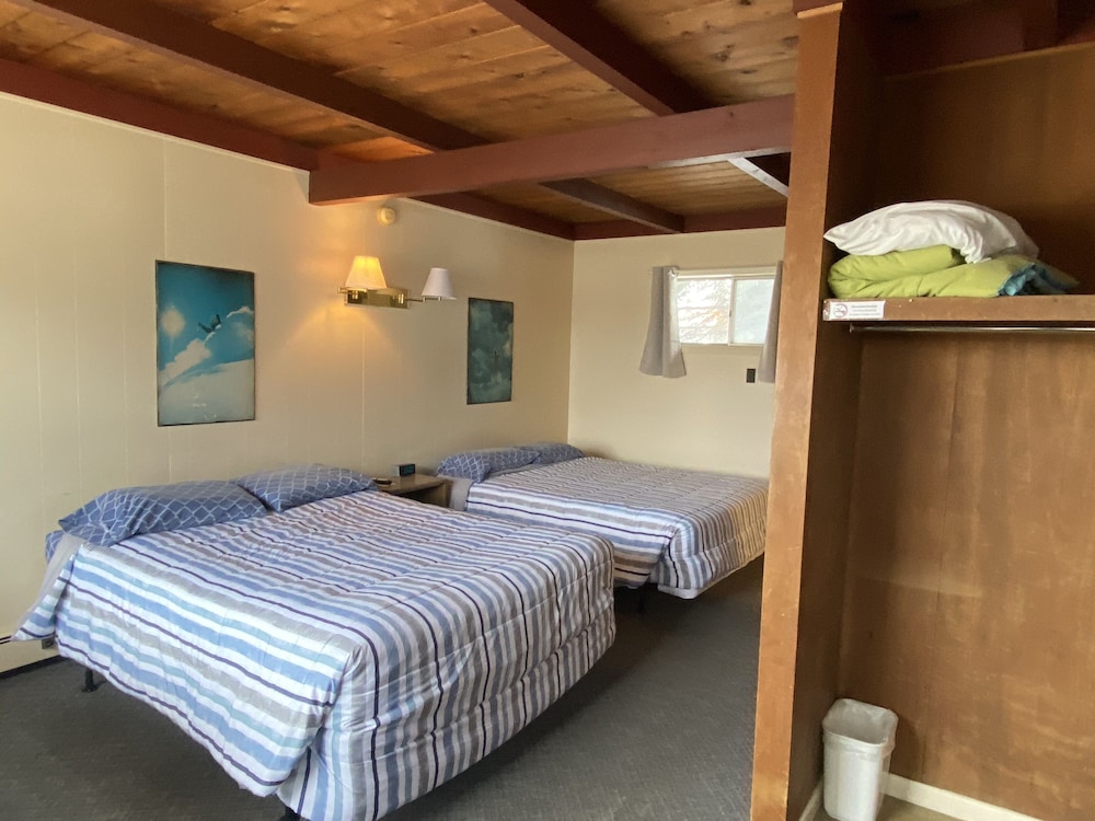 Villa Moderne Motel 8/48