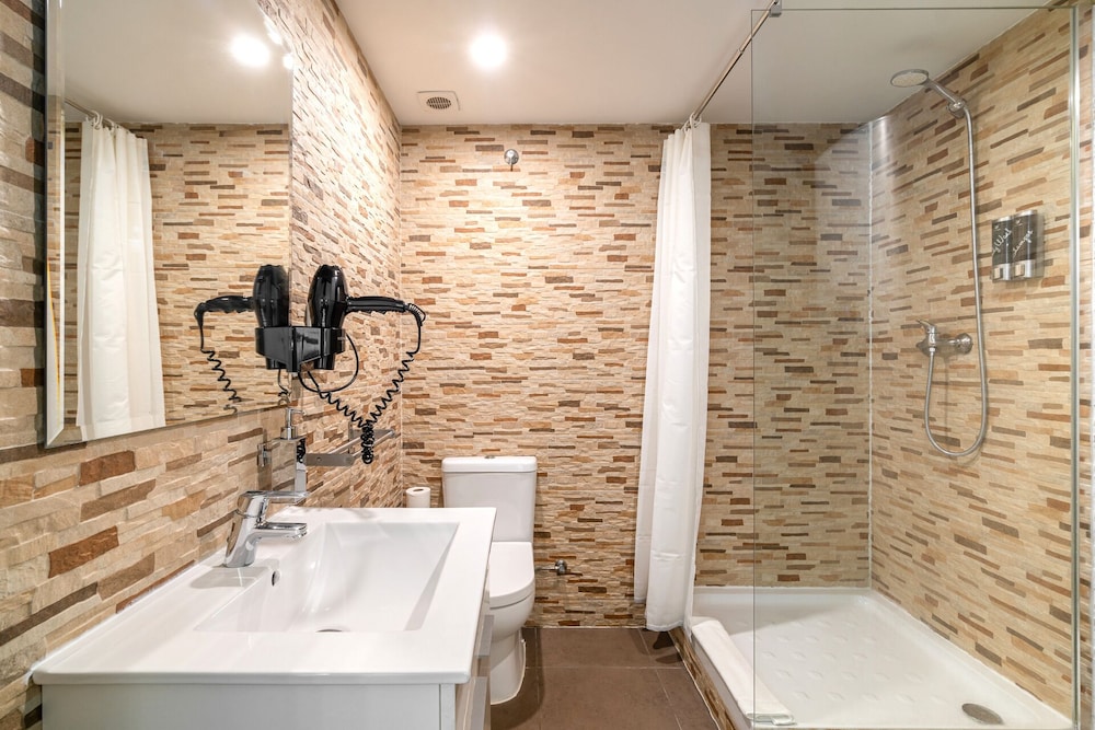 Laramond Barcelona Rooms 54/58