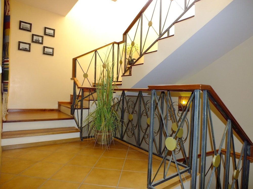 Kiras Boutique Hotel 40/71