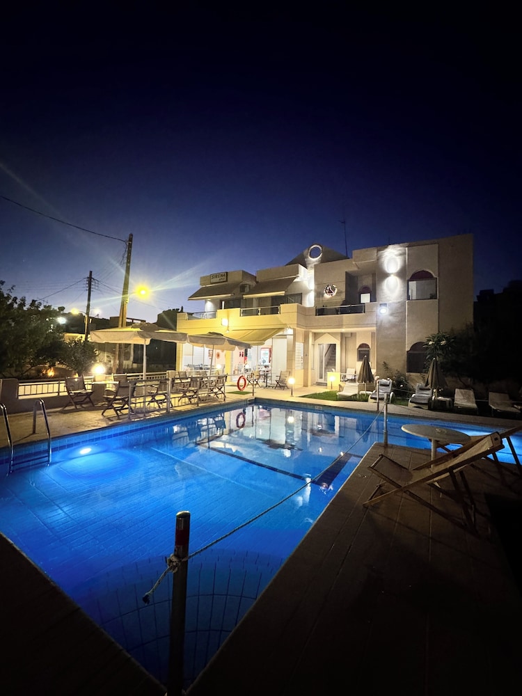 Sirena Apartments in MALEVIZI