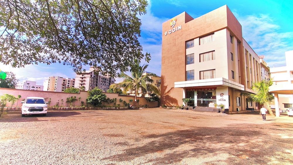 Hotel 9 Coin 43/48