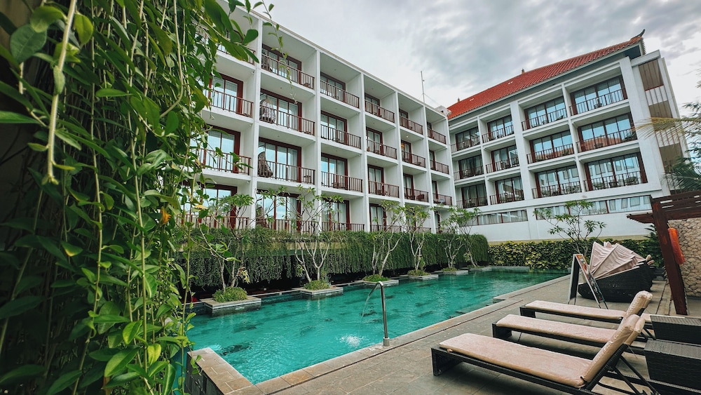 Grand Zuri Kuta Bali 53/55