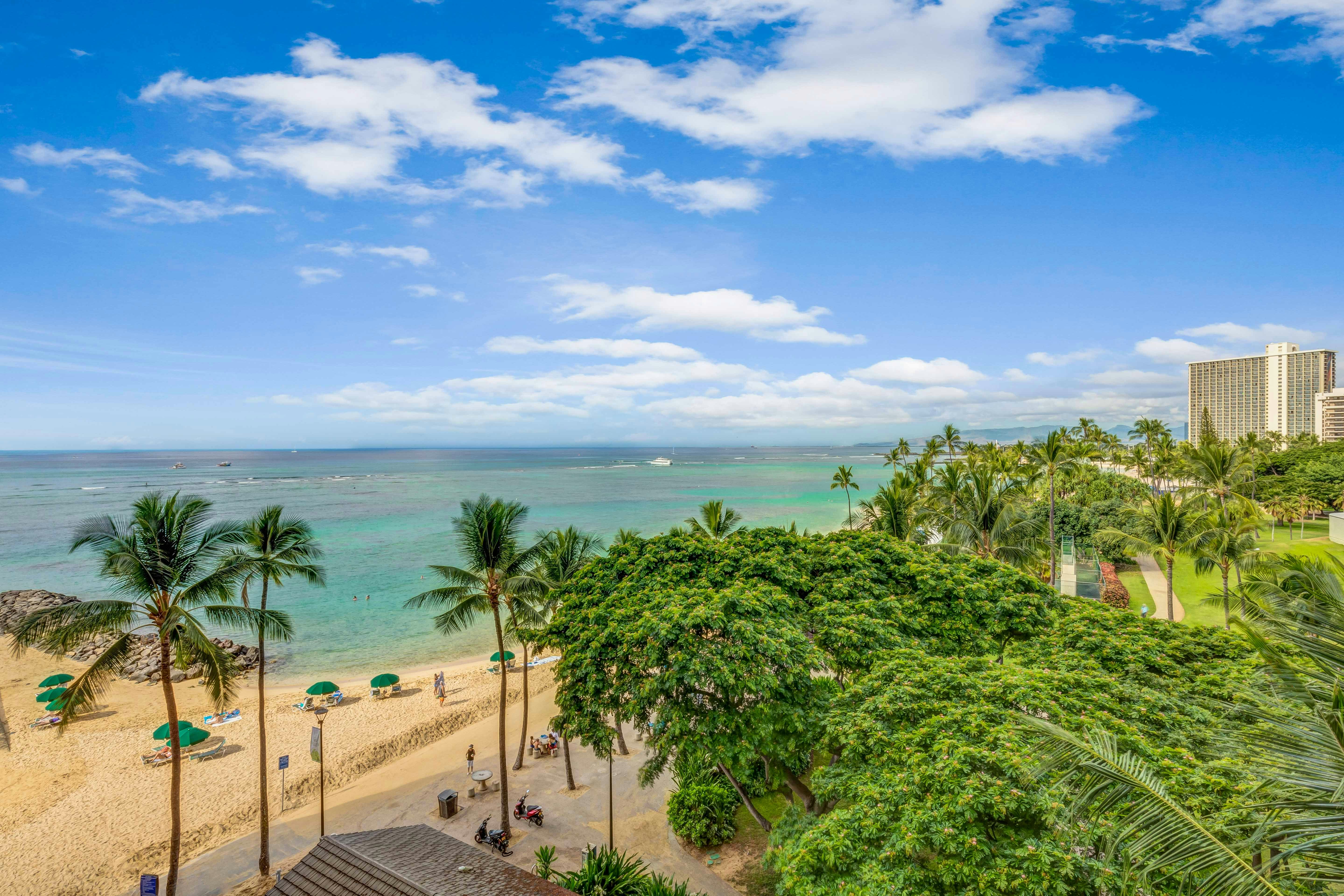 Castle Waikiki Shore 52/61