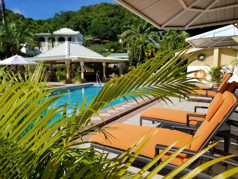BLUE HORIZONS GARDEN RESORT 37/43
