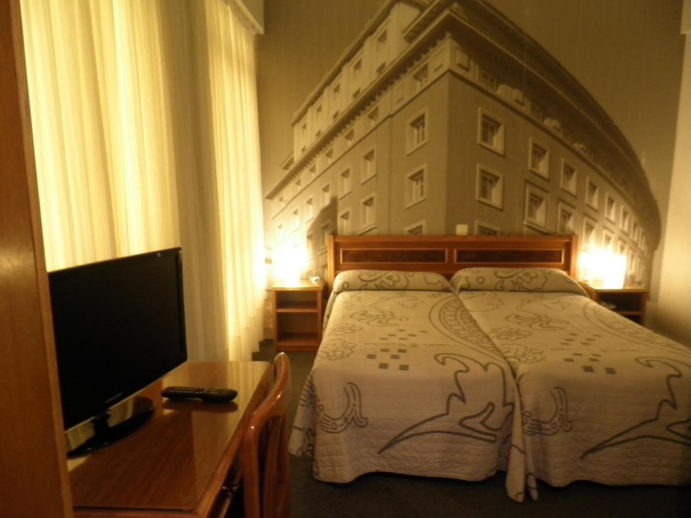 Hotel Photo Zabalburu 53/57