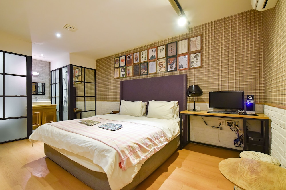 25 Hours Hotel 2 14/50