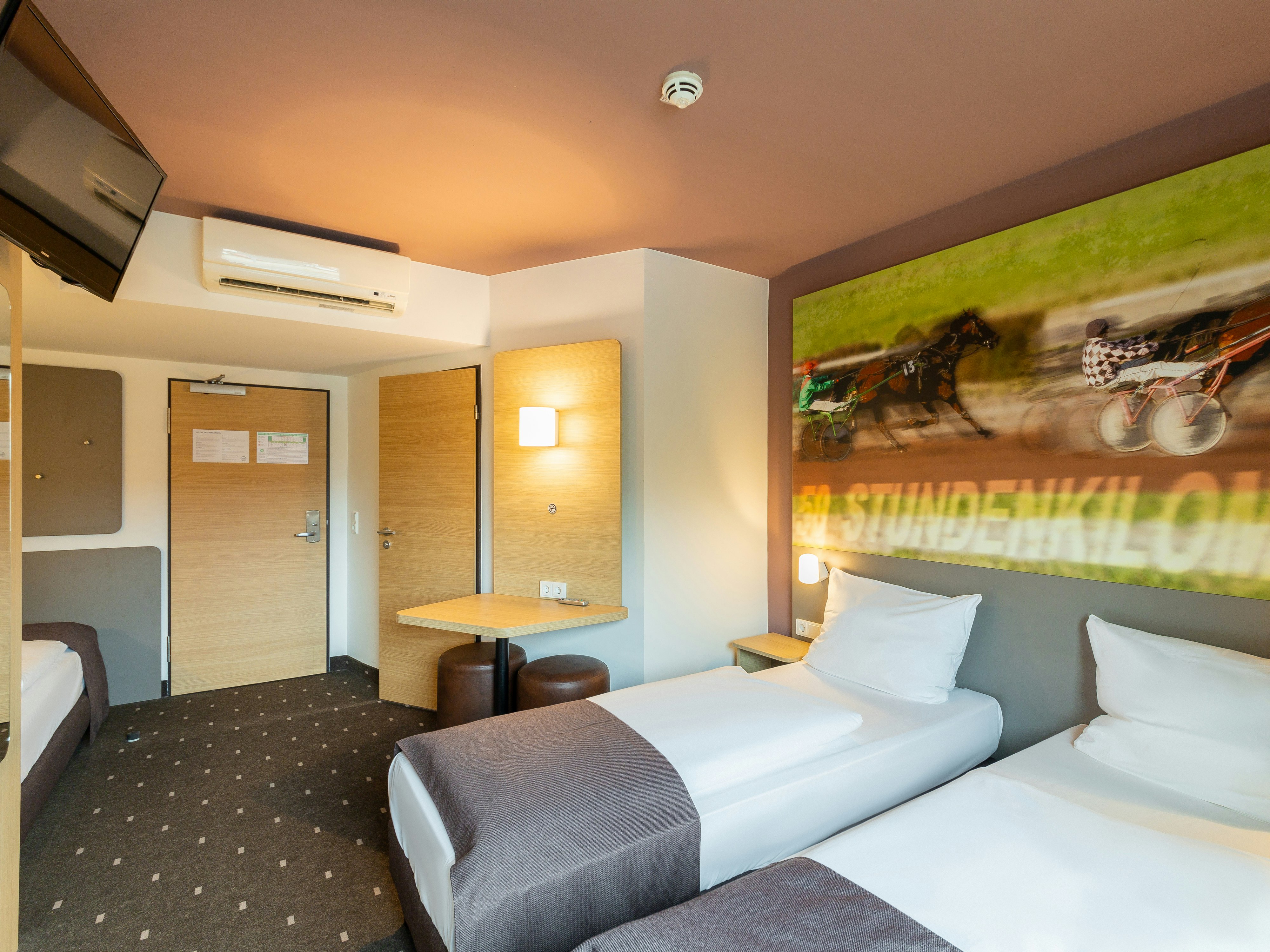 B&B Hotel Monchengladbach 8/28