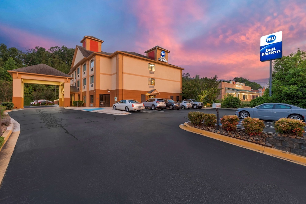 Best Western Seneca-Clemson 4/42