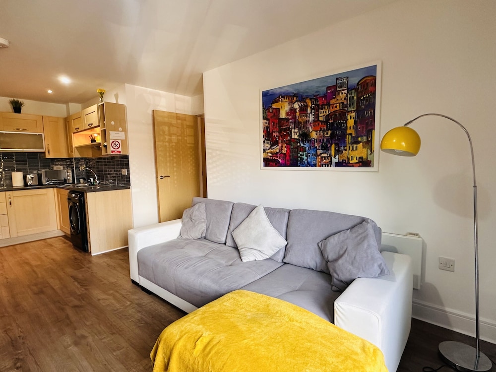 Grand Central Apartments 31/50