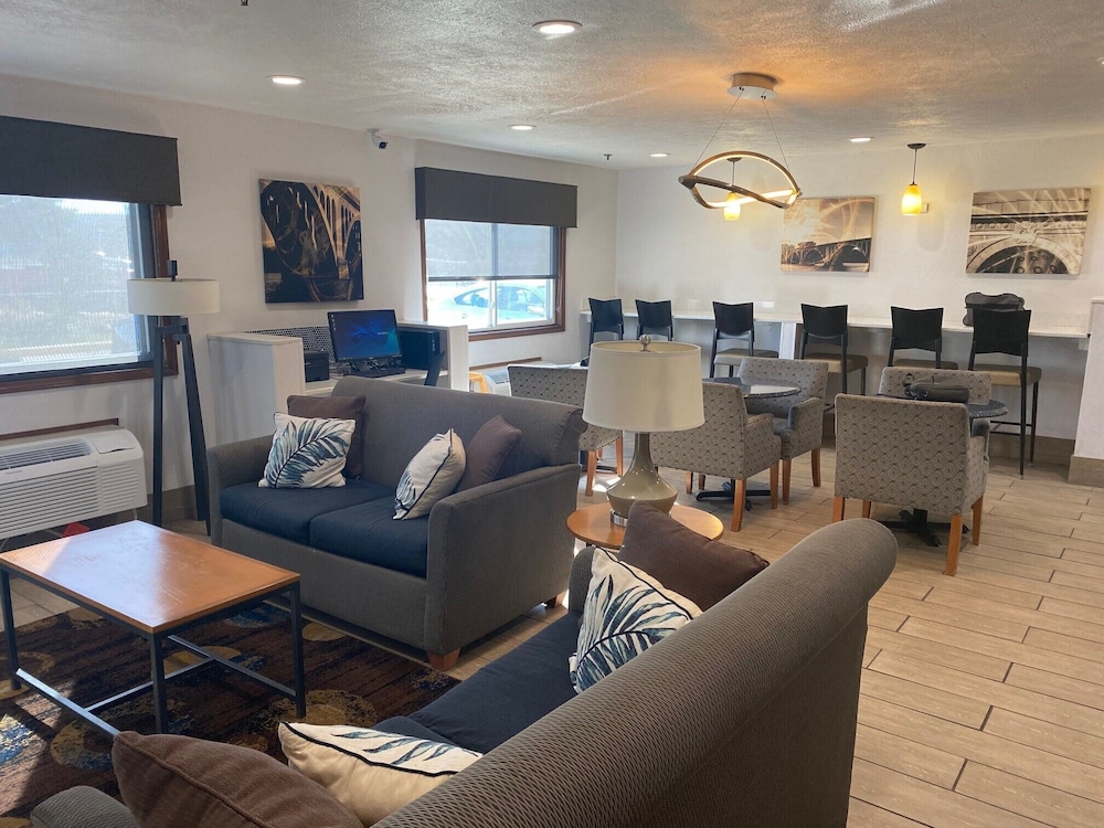 Baymont by Wyndham Danville IL 30/41