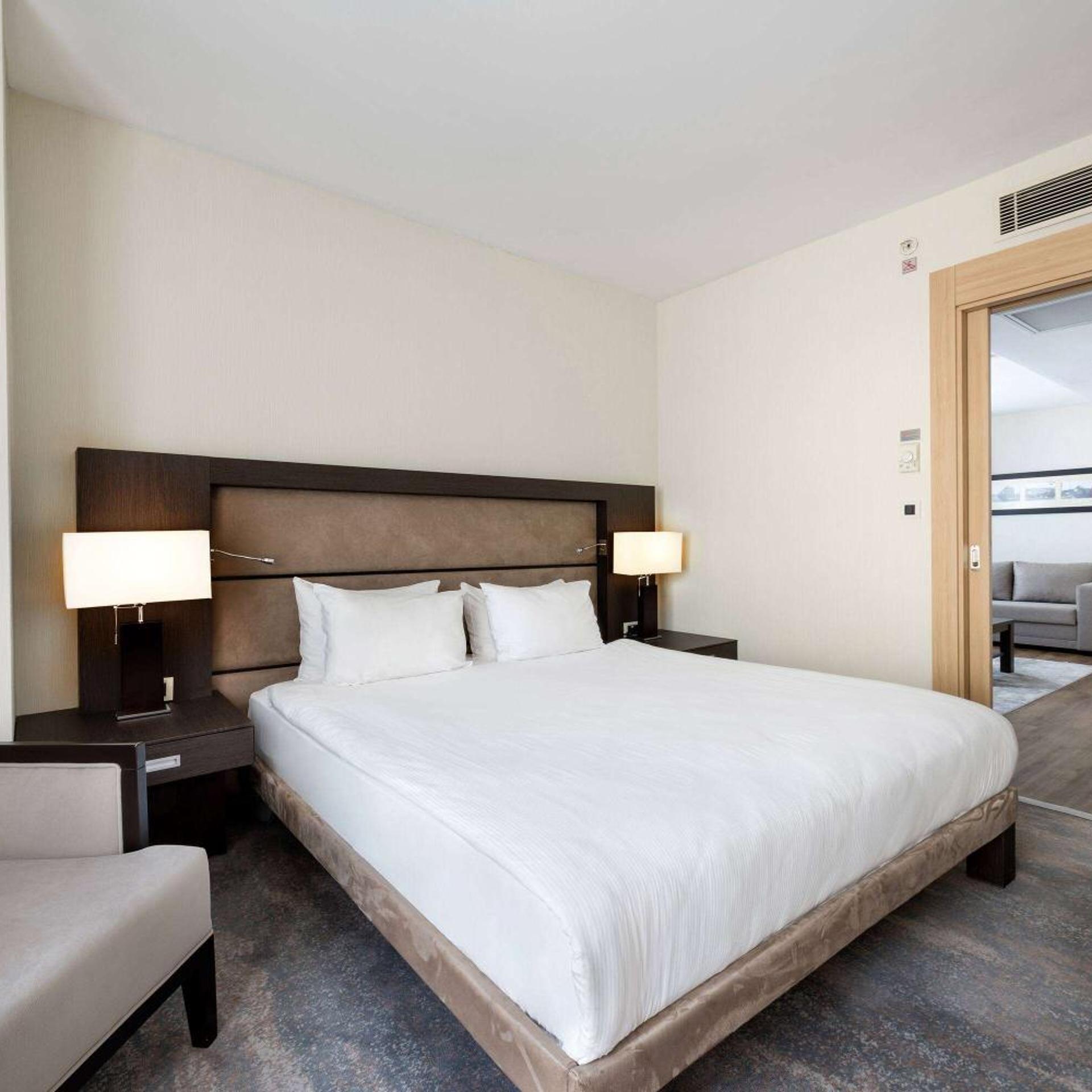 Junior Suite, Sofa