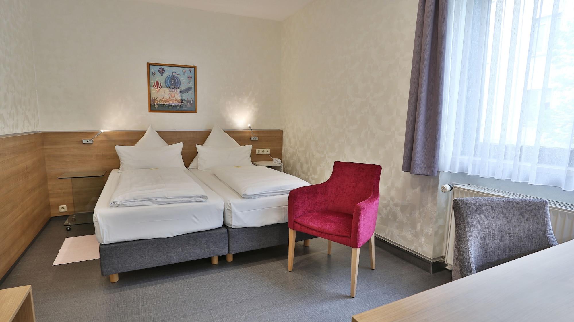 Hotel Am Bismarck 7/24