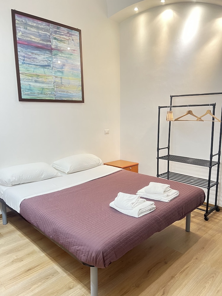 Meltin' Rome Guesthouse 14/40