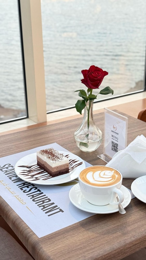 فندق سي فيو(SEAVIEW HOTEL) 57/74