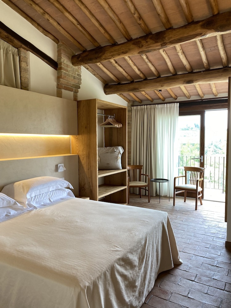 Tenuta Sovestro 4/50