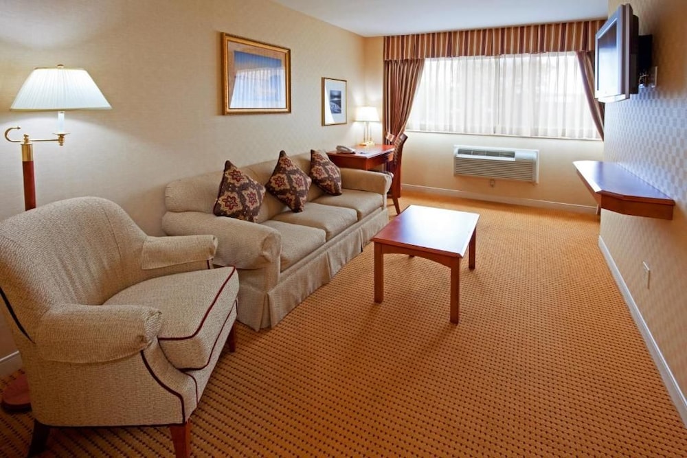 Rockville Centre Hotel 25/38