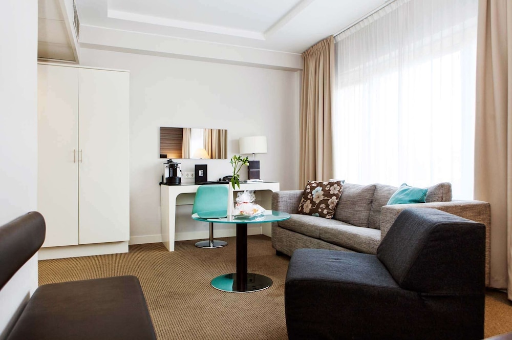 Elite Hotel Marina Plaza 25/50