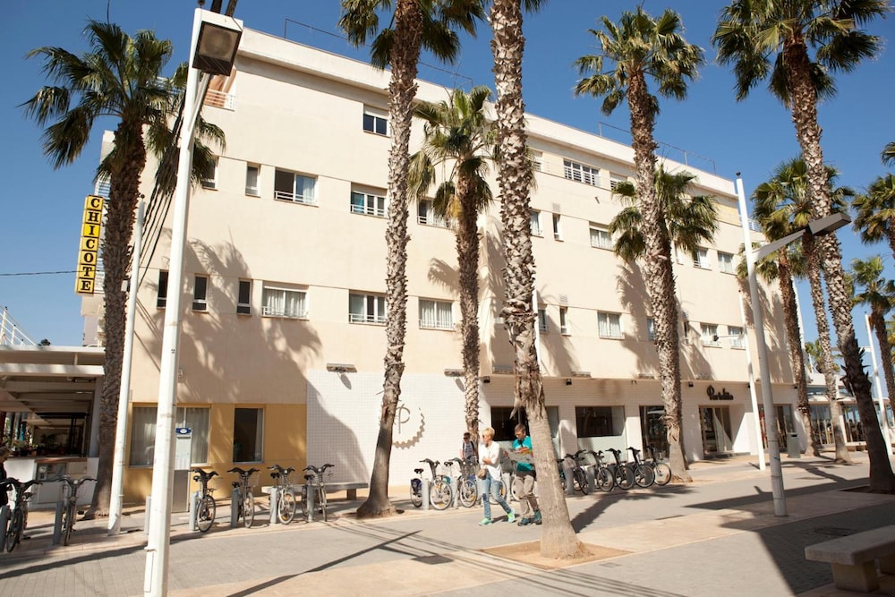 Malvarrosa Beach Rooms 37/41