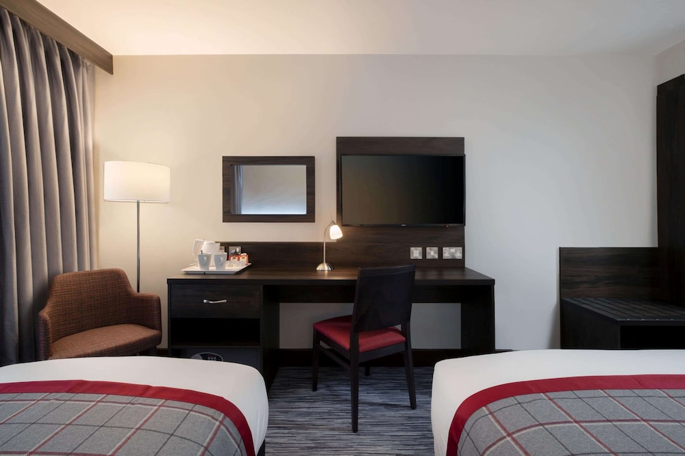 Ramada by Wyndham Leeds East 19/47