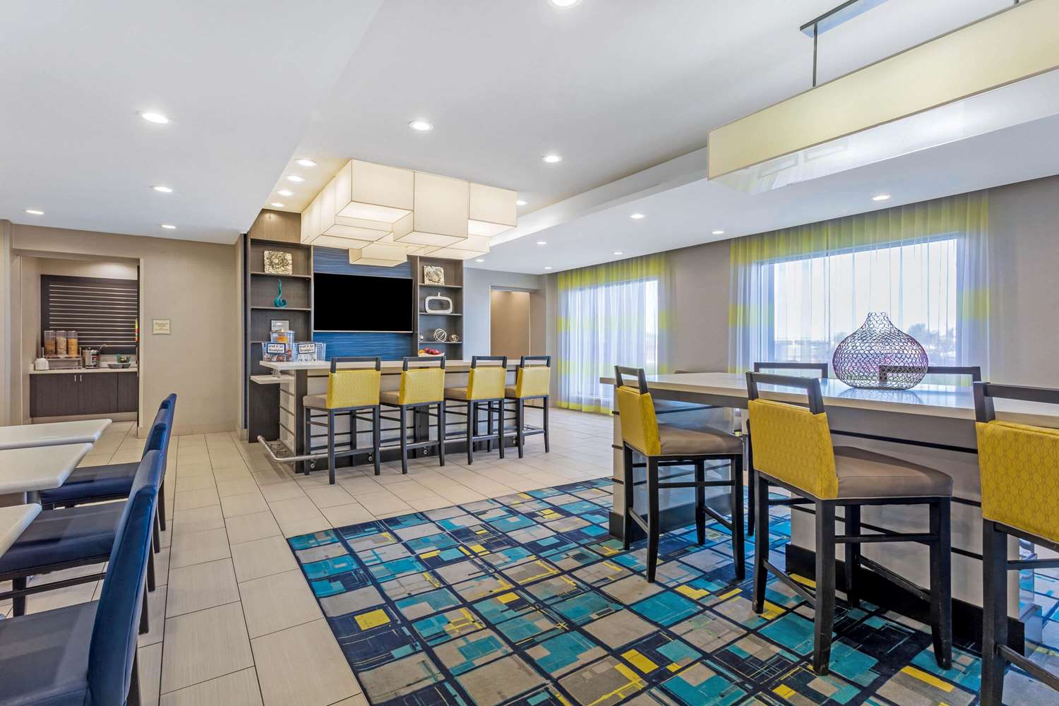 La Quinta Inn And Suites Odessa North Sienna Tower 16/29