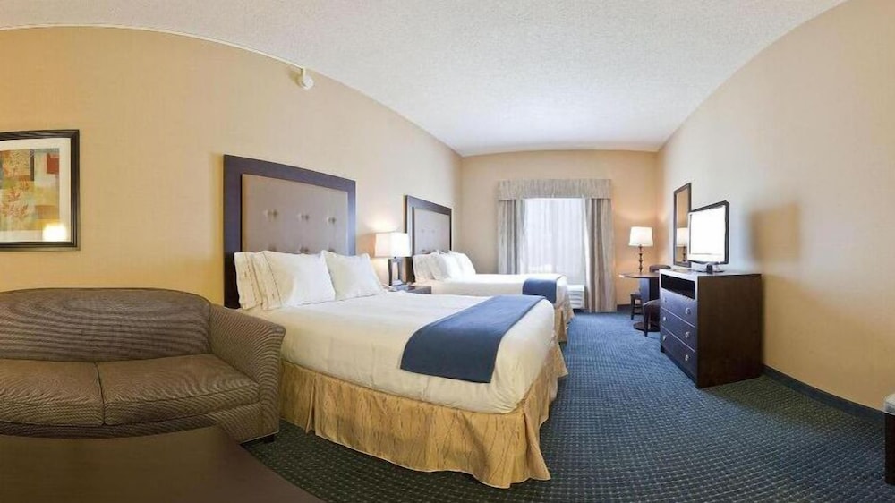 Holiday Inn Express Hotel & Suites Detroit-Novi 15/69