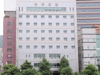 Gwang Jang Hotel 2/38