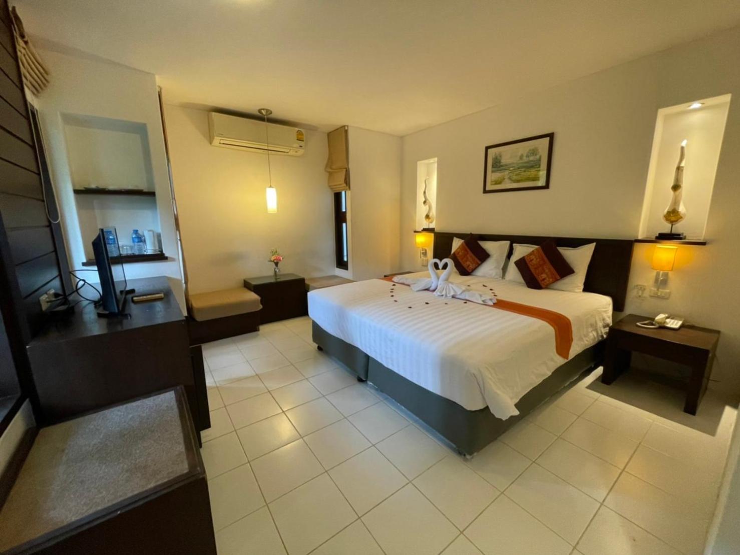 Deluxe, Villa, EVERGREEN RESORT 7/10