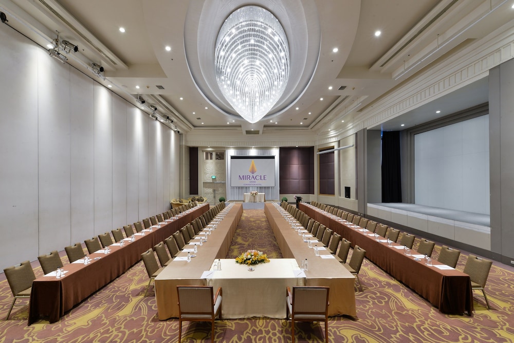 Miracle Grand Convention Hotel 41/48