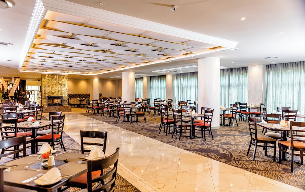 Southern Sun Sandton 37/48