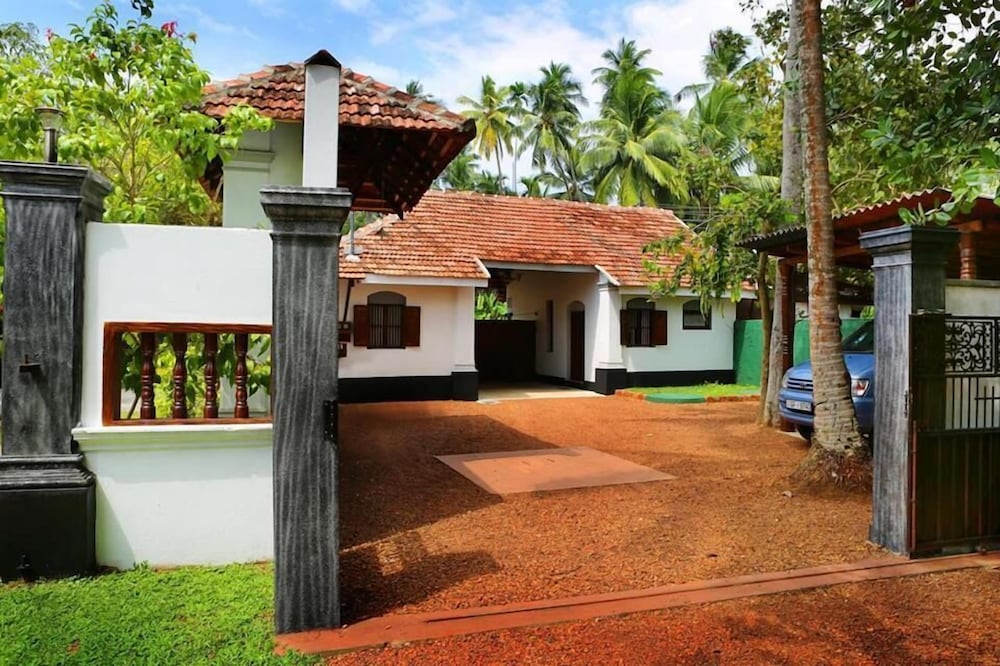 Villa 80 Bentota 45/50