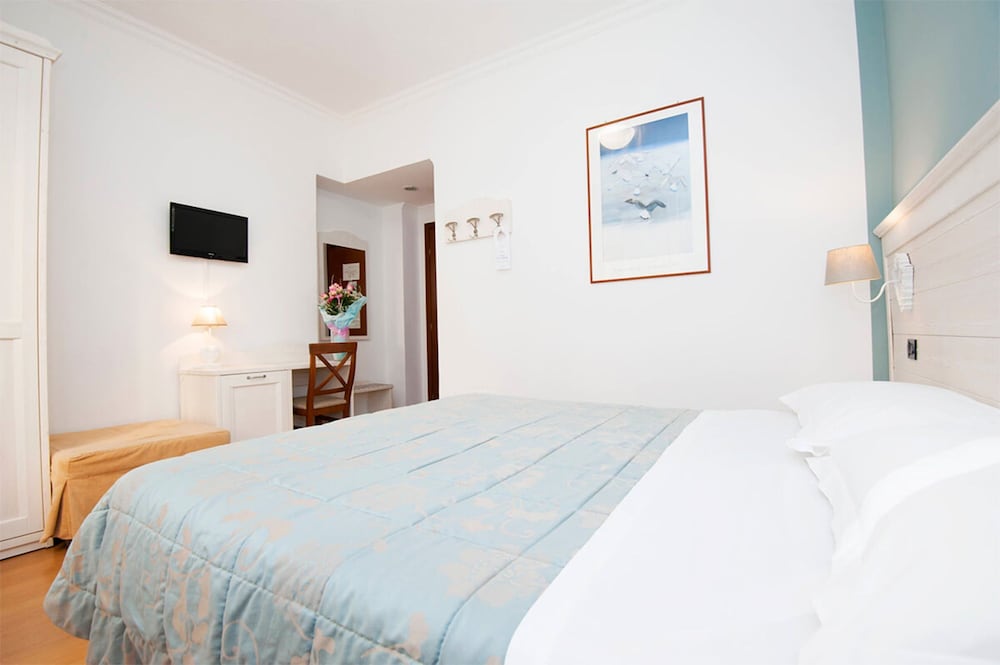 Hotel La Camogliese 10/48