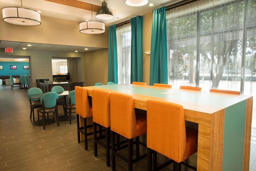 Heritage Inn Suites San Antonio Airpt, Trademark by Wyndham 44/60