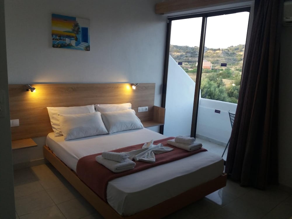 Sotirakis Hotel 16/46