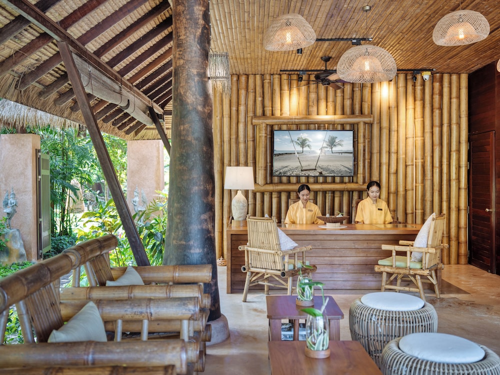High Season Pool Villa Spa 54/56