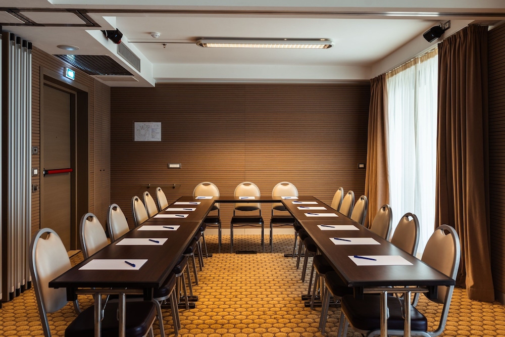 Delta Hotels Olbia Sardinia 42/50