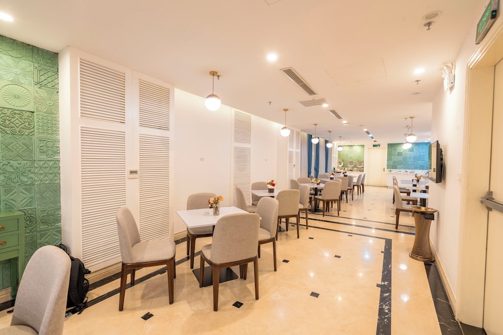 Minasi HanoiOi Hotel 28/45