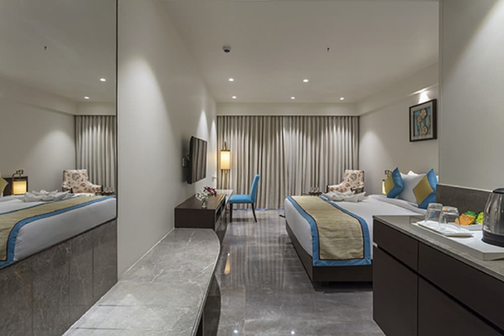 Hotel Binori 8/30