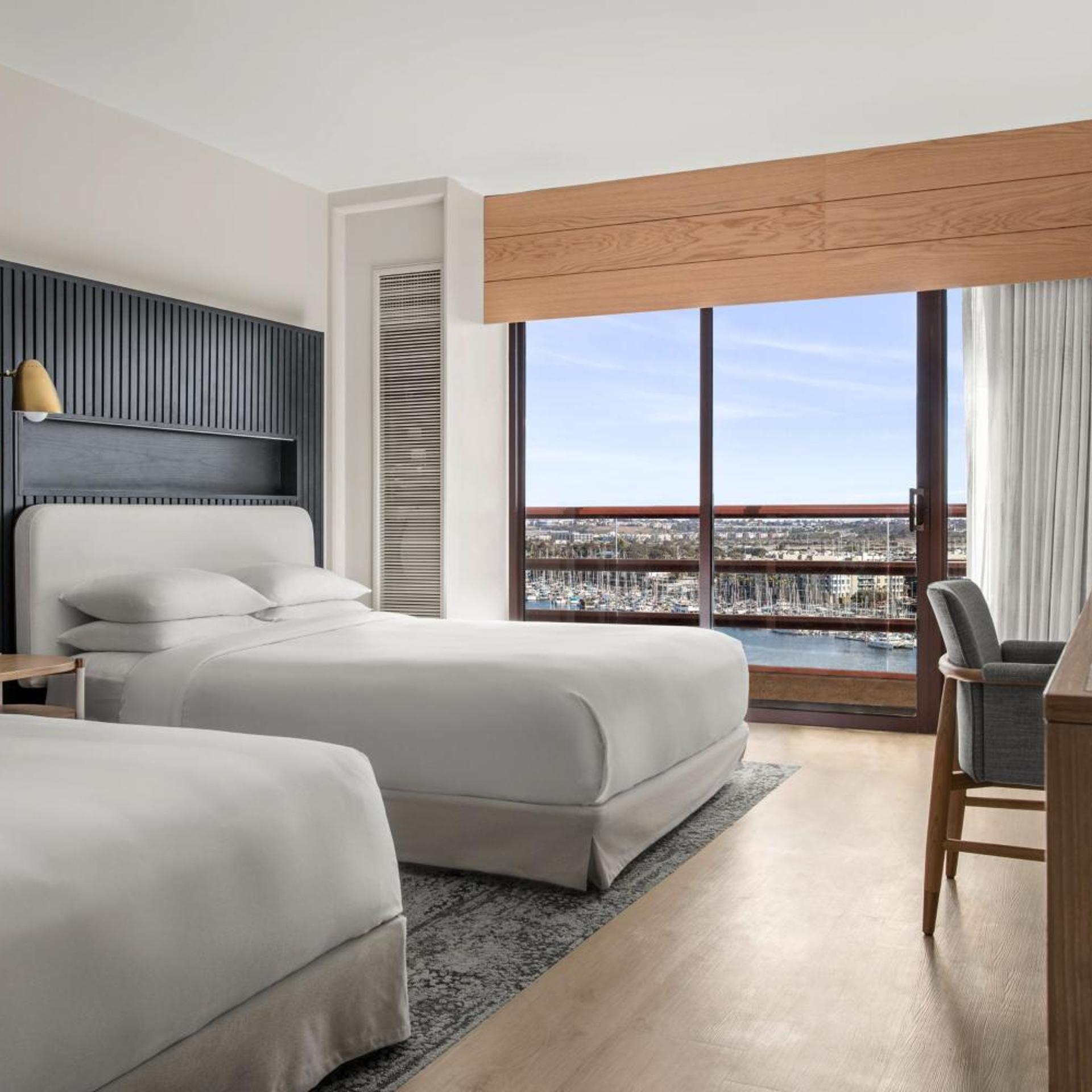 Guest Room, 2 Double Beds, Marina View, Concierge Level